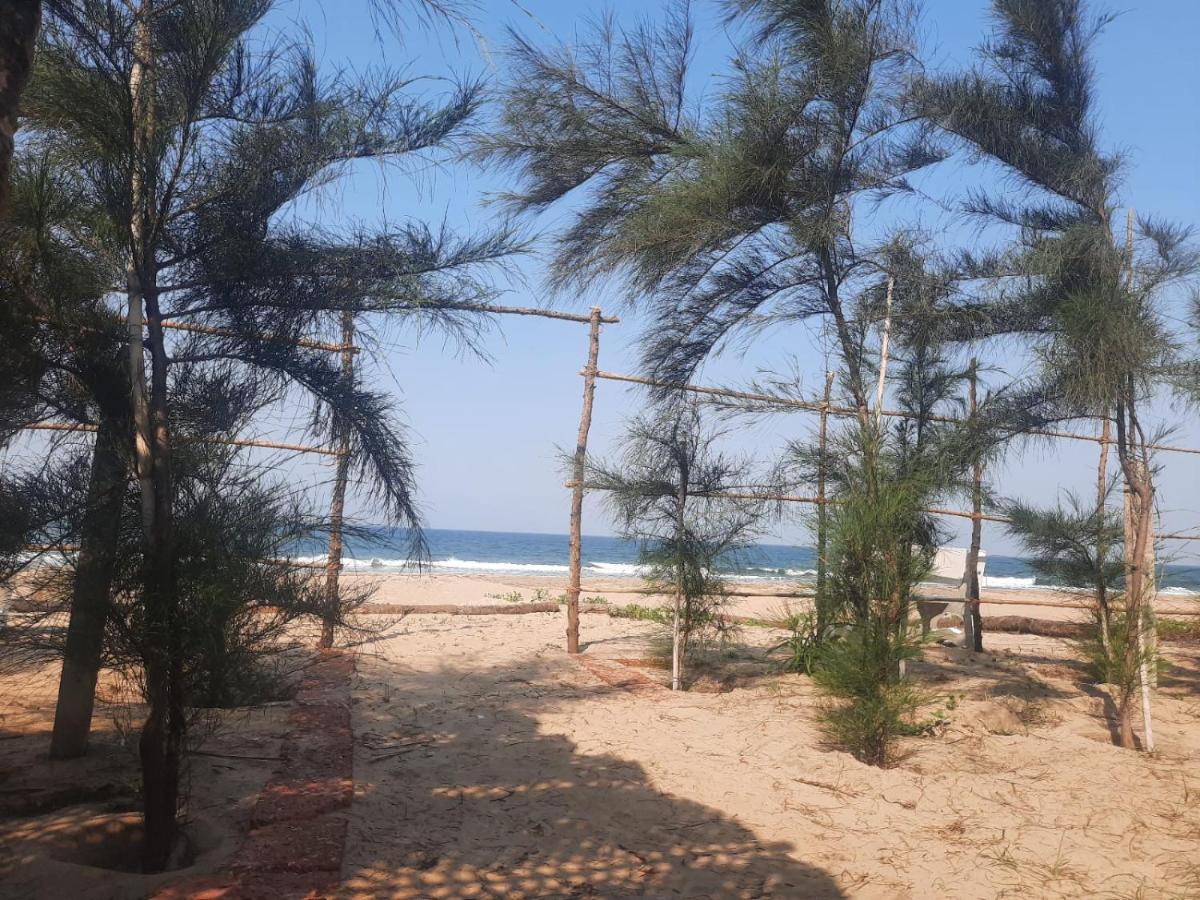 Raapan Beach Resort Mālvan Kültér fotó