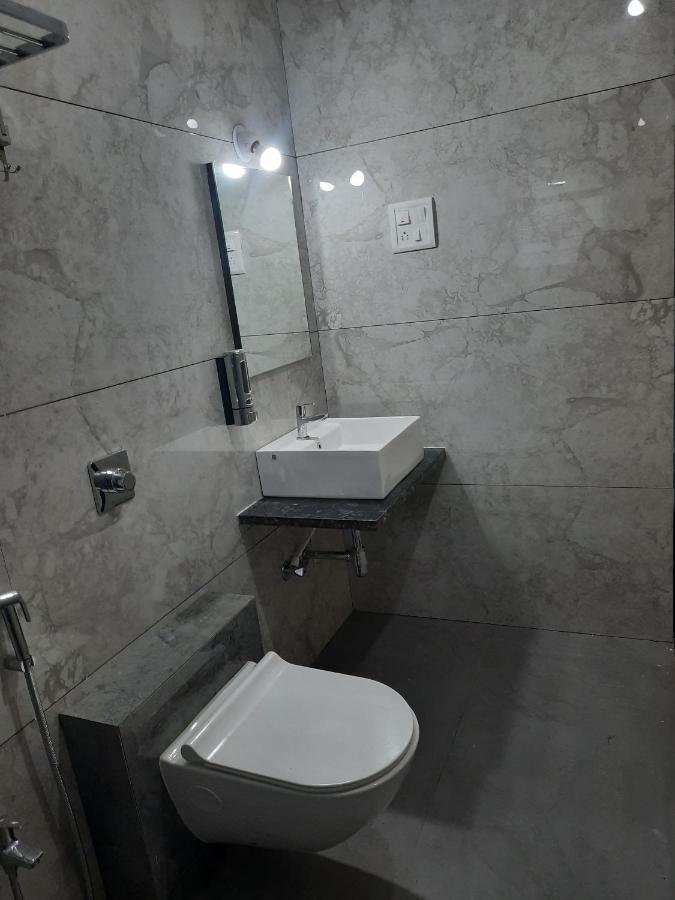 Raapan Beach Resort Mālvan Kültér fotó