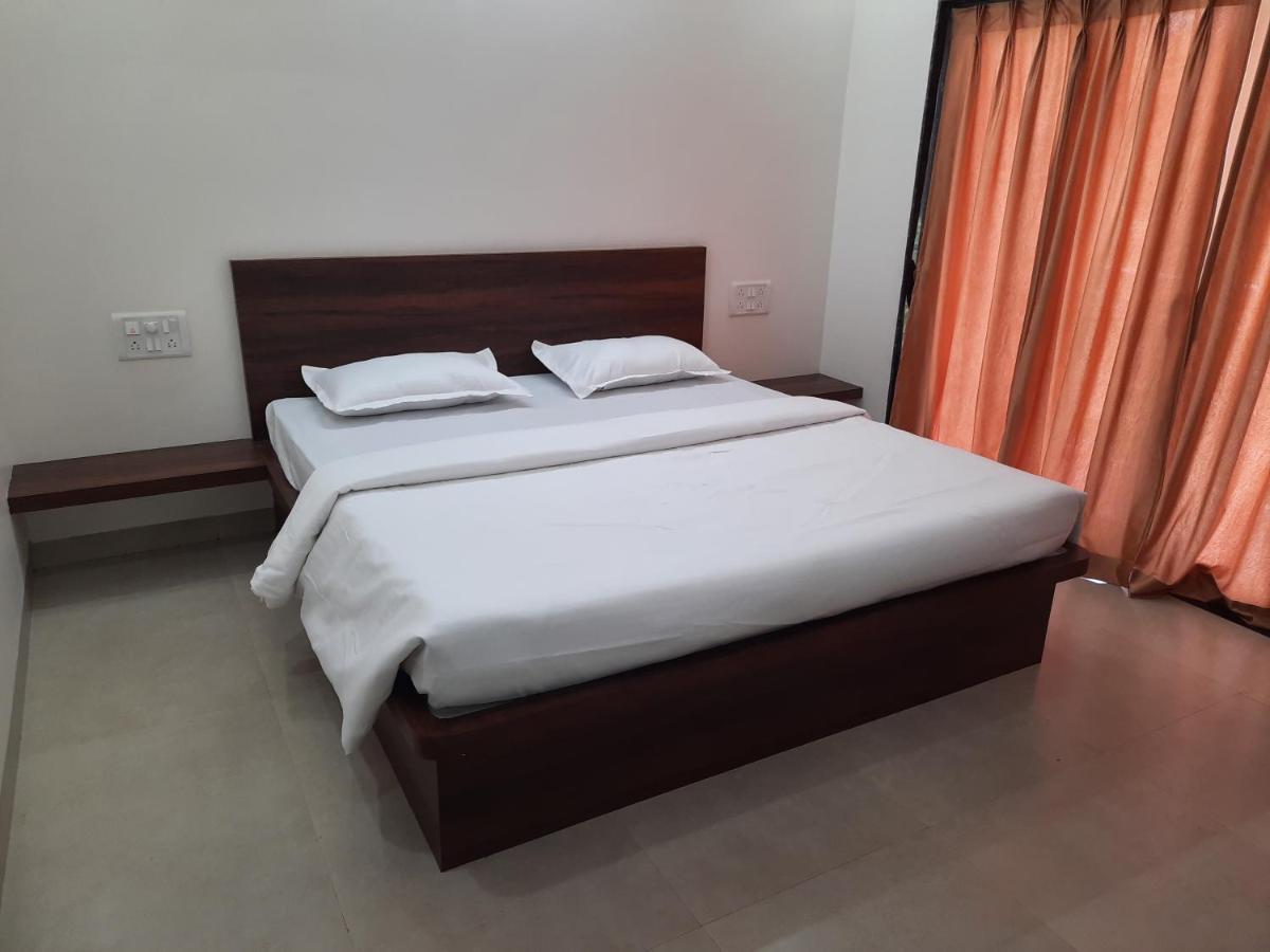 Raapan Beach Resort Mālvan Kültér fotó